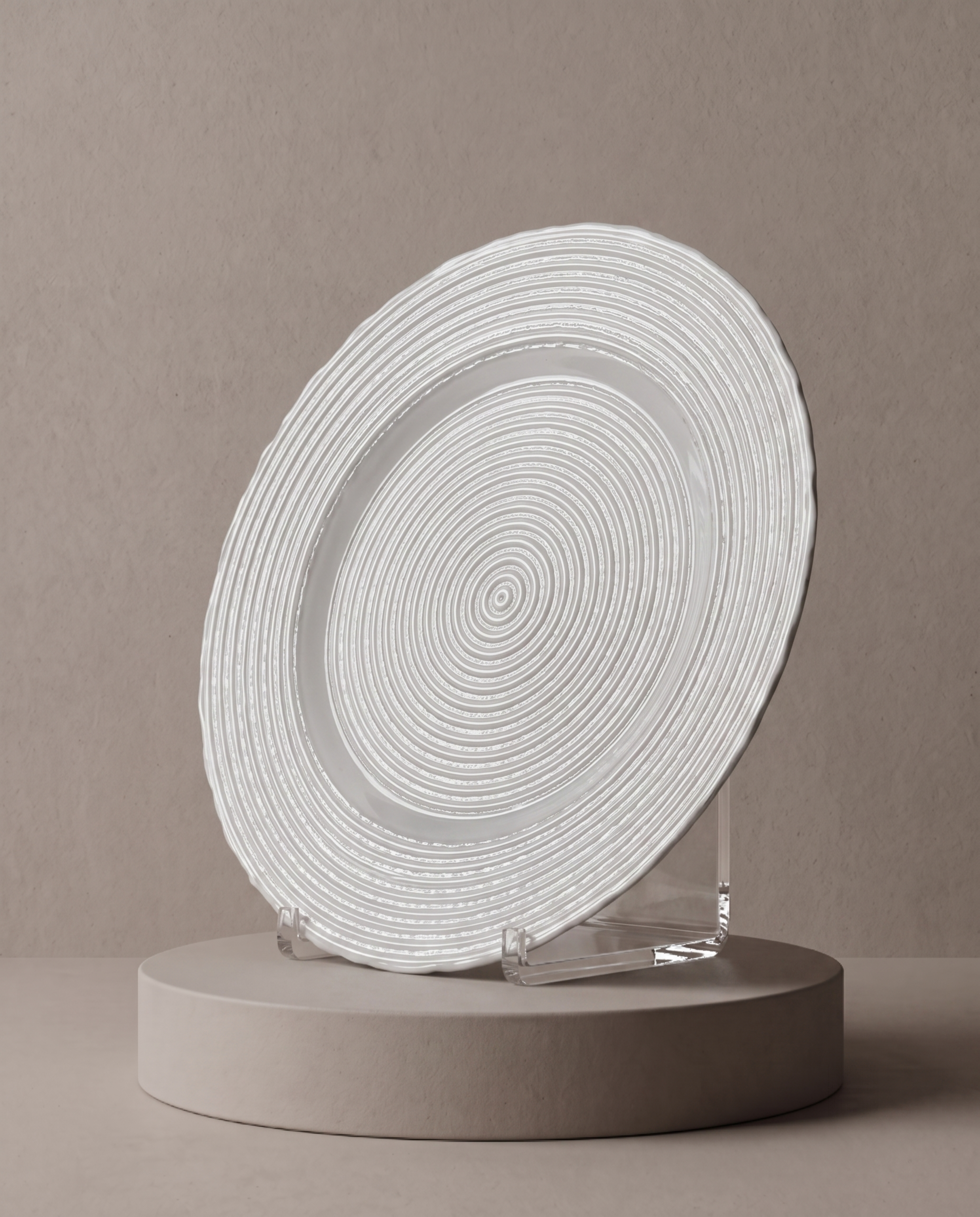 Ripple Charger Plate